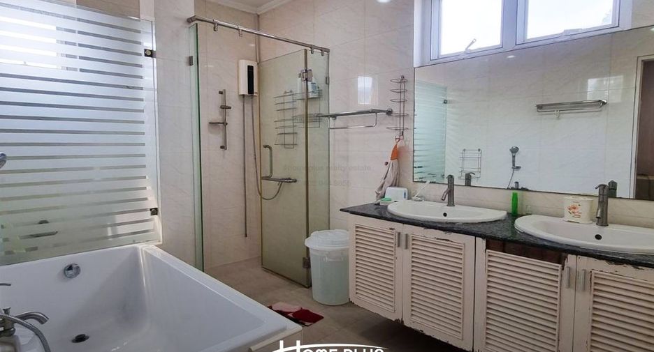 Haus zum Kauf mit 4 Zimmer in Bueng Kum, Bangkok