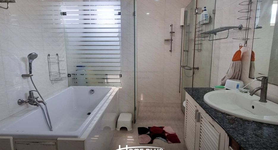 Haus zum Kauf mit 4 Zimmer in Bueng Kum, Bangkok