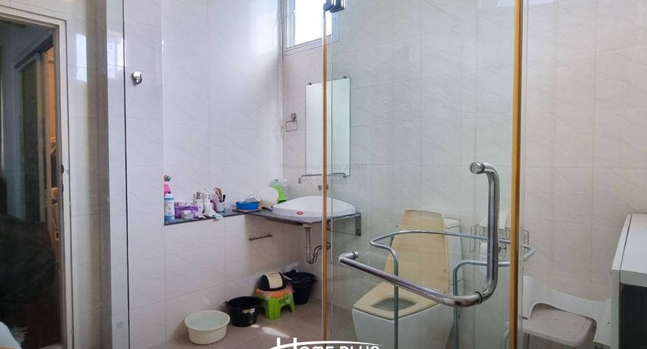 Haus zum Kauf mit 4 Zimmer in Bueng Kum, Bangkok