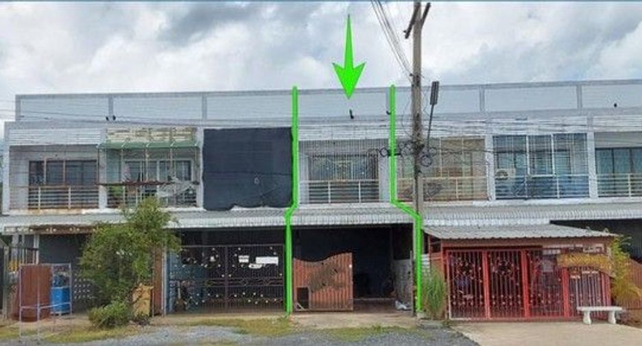 For sale 1 bed retail Space in Taphan Hin, Phichit