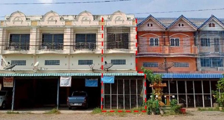 For sale 1 bed retail Space in Taphan Hin, Phichit