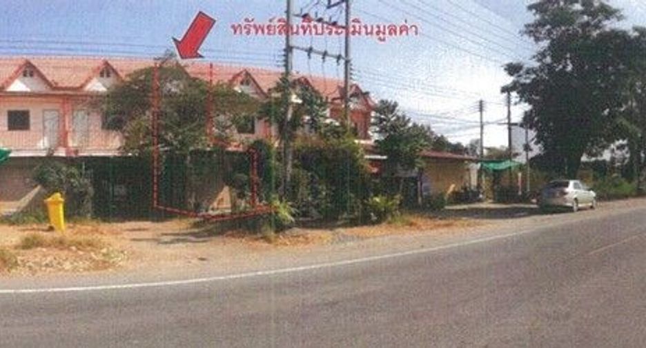 For sale 1 bed retail Space in Taphan Hin, Phichit