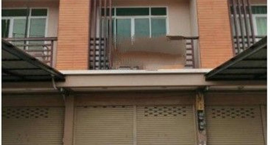For sale 1 bed retail Space in Taphan Hin, Phichit
