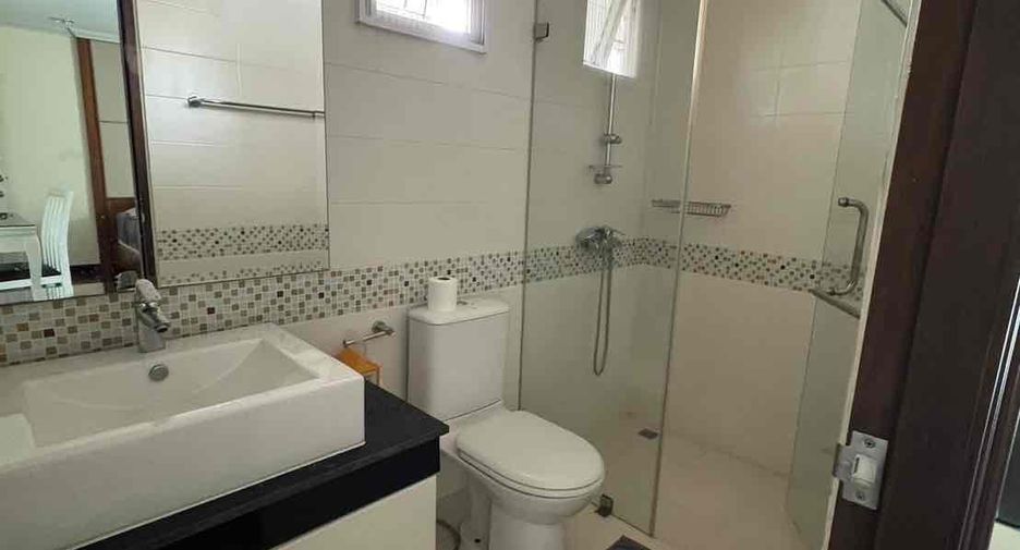 Haus zur Miete mit 4 Zimmer in Bang Lamung, Chonburi