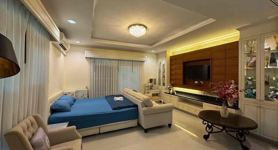 Haus zur Miete mit 4 Zimmer in Bang Lamung, Chonburi