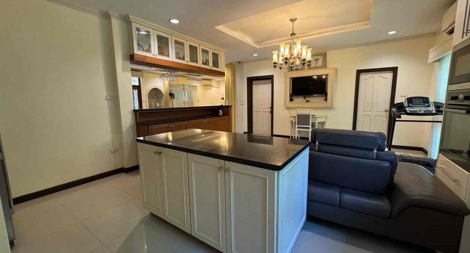 Haus zur Miete mit 4 Zimmer in Bang Lamung, Chonburi