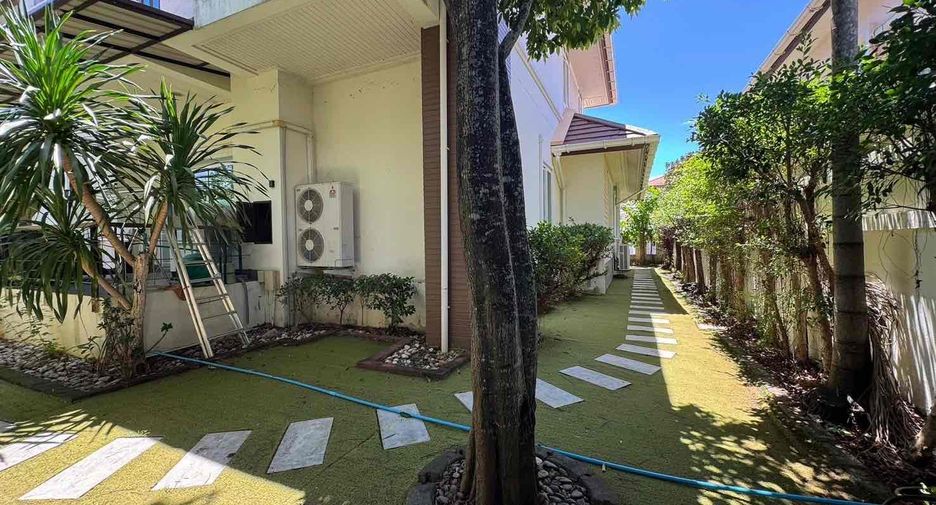 Haus zur Miete mit 4 Zimmer in Bang Lamung, Chonburi