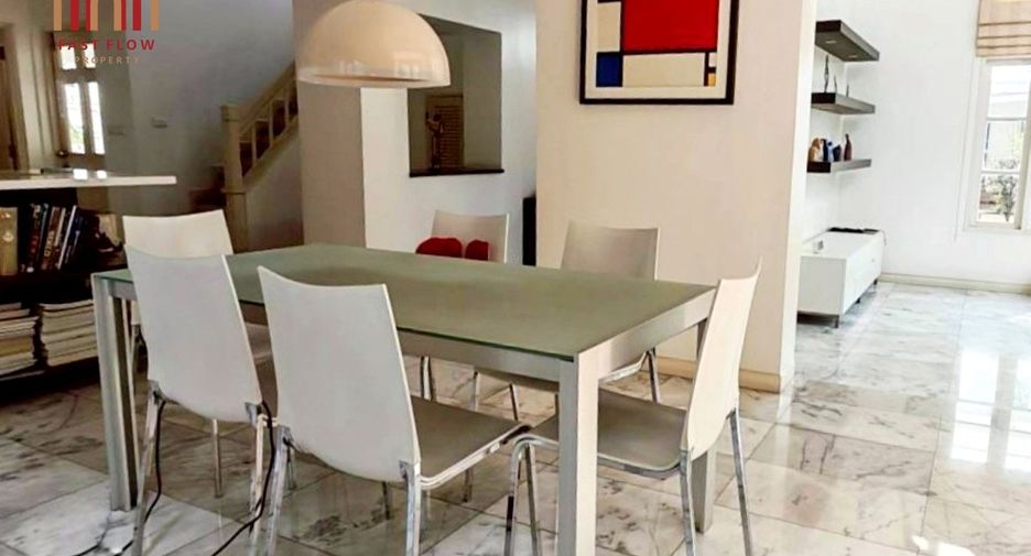For sale 3 bedrooms house in Chatuchak, Bangkok