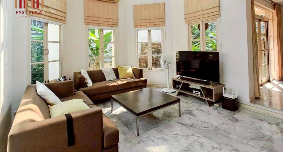 For sale 3 bedrooms house in Chatuchak, Bangkok