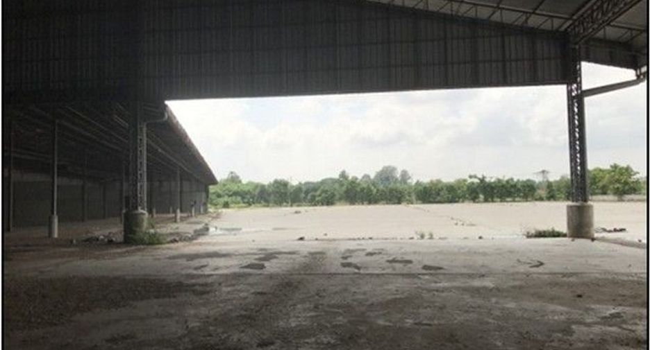 For sale 1 bed warehouse in Taphan Hin, Phichit