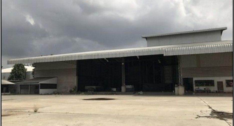 For sale 1 bed warehouse in Taphan Hin, Phichit