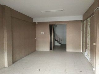 À vendre 1 chambre local commercial à Pho Thong, Ang Thong