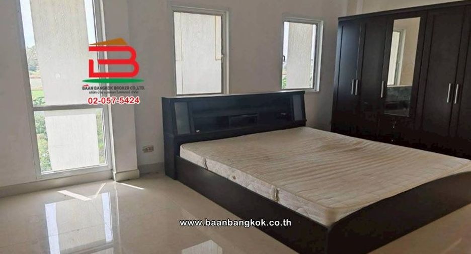 Haus zum Kauf mit 3 Zimmer in Lam Luk Ka, Pathum Thani
