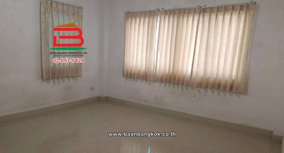 Haus zum Kauf mit 3 Zimmer in Lam Luk Ka, Pathum Thani