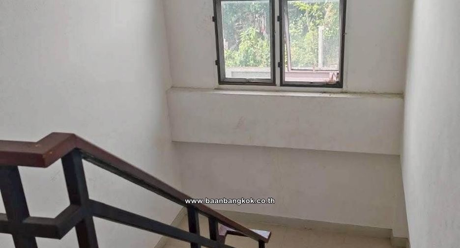 Haus zum Kauf mit 3 Zimmer in Lam Luk Ka, Pathum Thani