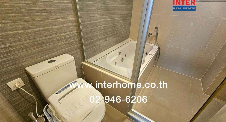 For sale 2 bedrooms condo in Si Racha, Chonburi