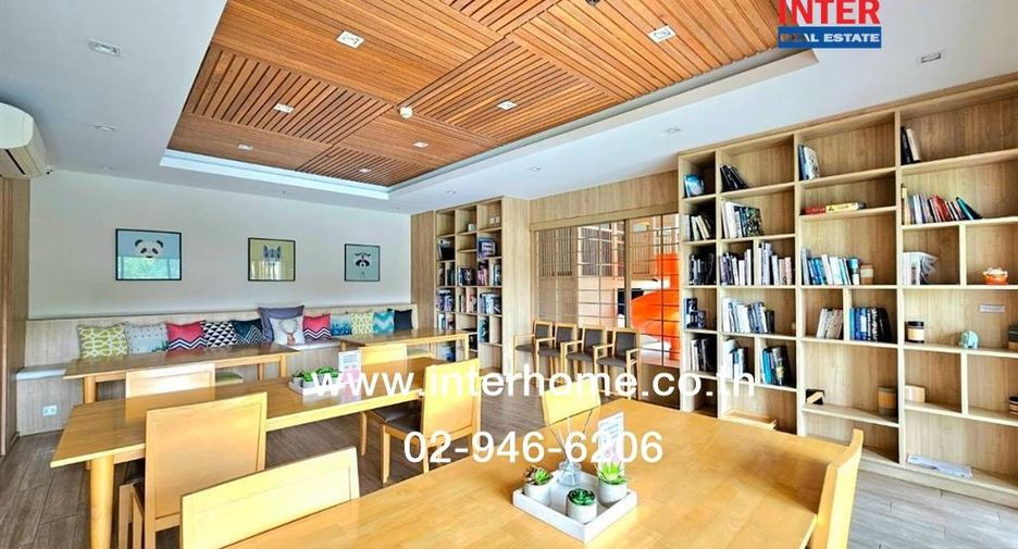 For sale 2 bedrooms condo in Si Racha, Chonburi