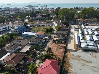 À vendre terrain à Si Racha, Chonburi