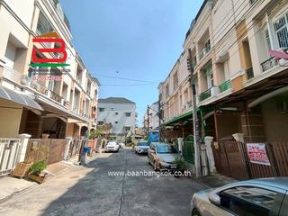 For sale 4 bedrooms townhouse in Bang Bon, Bangkok