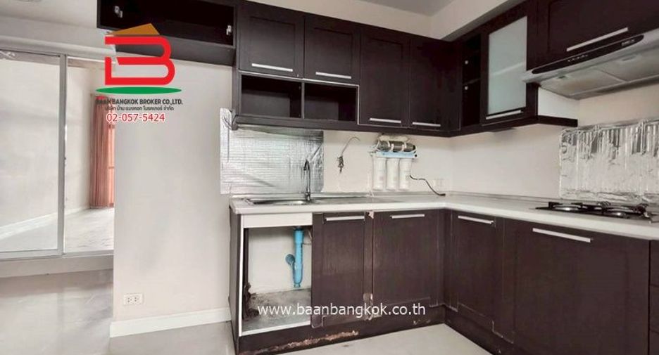 For sale 4 bedrooms townhouse in Bang Bon, Bangkok