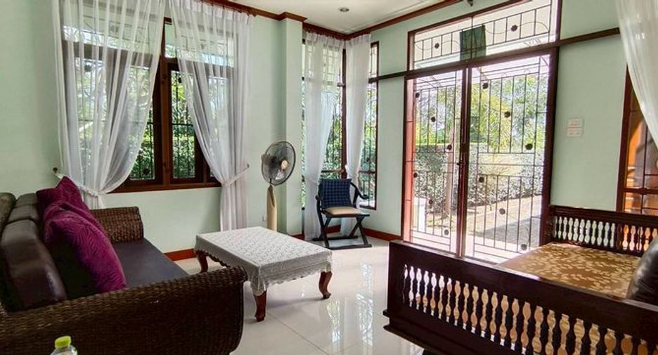For rent 4 bedrooms house in Mueang Chiang Mai, Chiang Mai