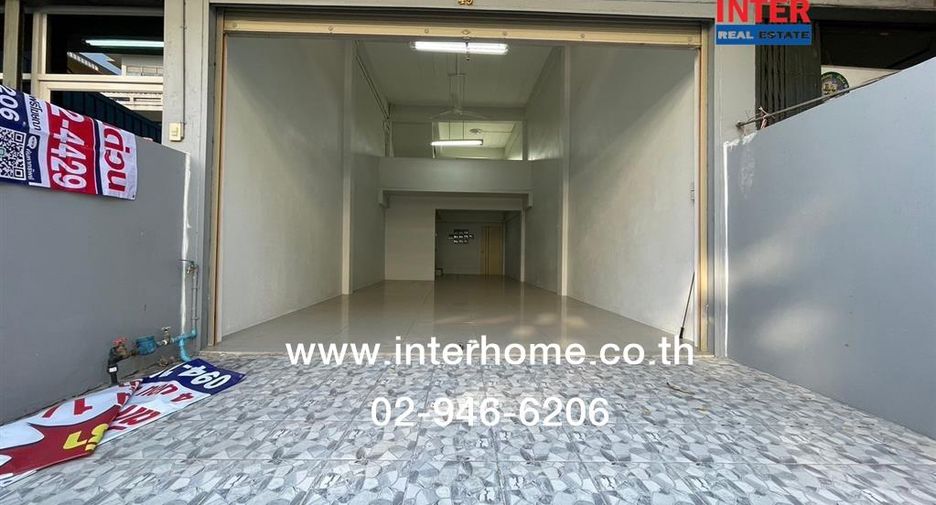 For sale 4 bedrooms retail Space in Thawi Watthana, Bangkok