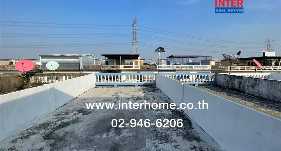 For sale 4 bedrooms retail Space in Thawi Watthana, Bangkok