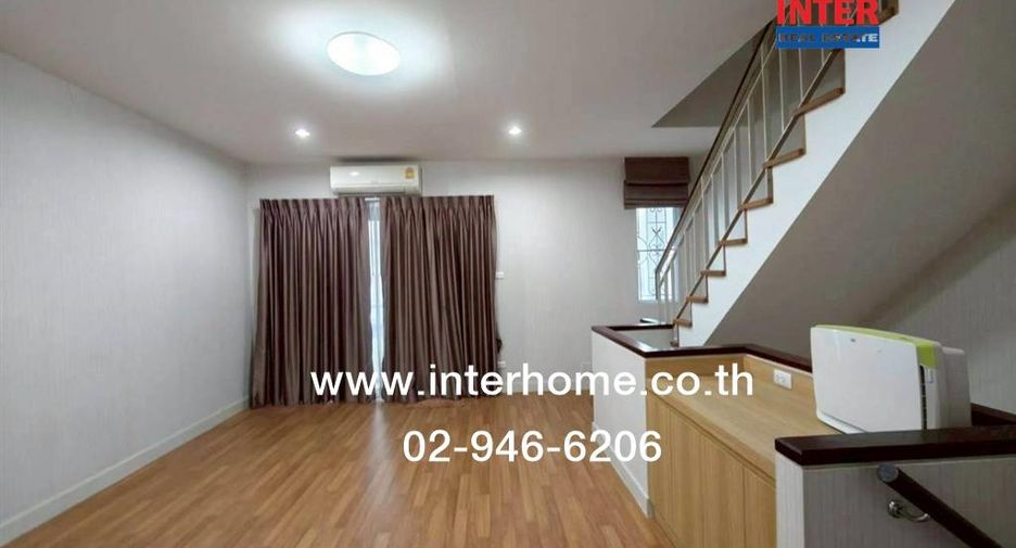 Casa adosada en venta de 3 habitaciones en Lak Si, Bangkok
