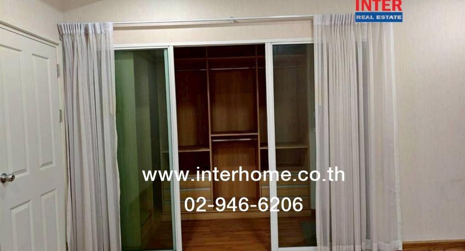 Casa adosada en venta de 3 habitaciones en Lak Si, Bangkok
