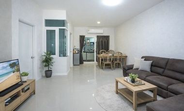 À vendre 4 chambres maison de ville à Bang Kruai, Nonthaburi