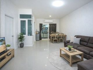 出售 4 卧室 联排别墅 在 Bang Kruai, Nonthaburi