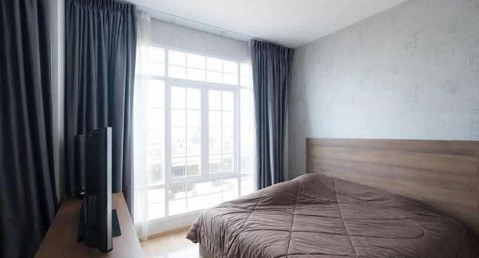 À vendre 4 chambres maison de ville à Bang Kruai, Nonthaburi