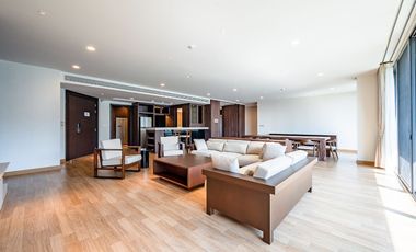Condo en venta de 3 habitaciones en Suan Luang, Bangkok