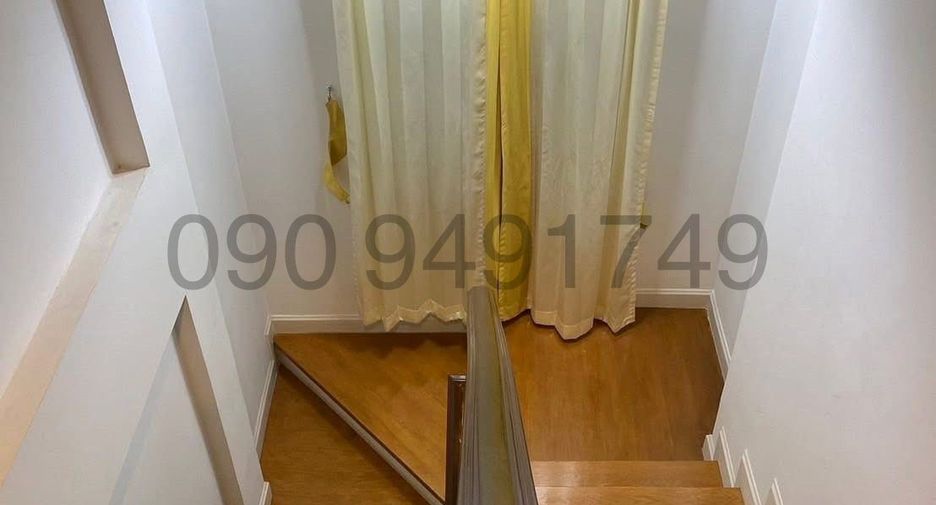 For rent 3 bedrooms townhouse in Prawet, Bangkok