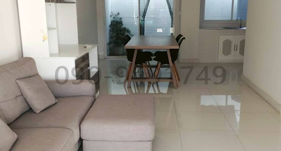 For rent 3 bedrooms townhouse in Min Buri, Bangkok