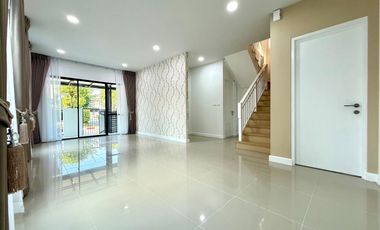 For sale 4 bedrooms house in Nong Khaem, Bangkok