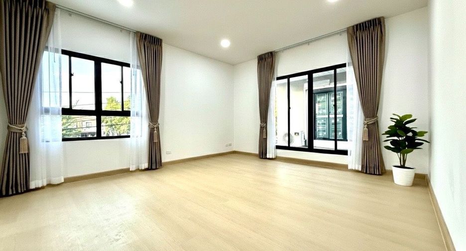 Продажа 4 спальни дом в Нонг Кхаем, Бангкок