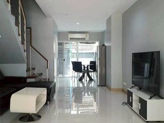 For rent 3 ベッドルーム house in Yan Nawa, Bangkok