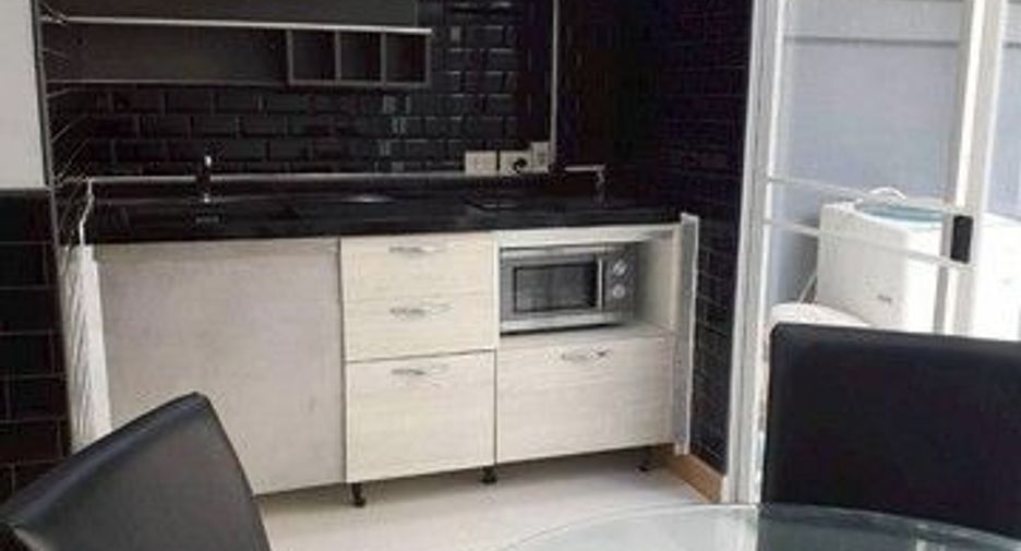 For rent 3 ベッドルーム house in Yan Nawa, Bangkok