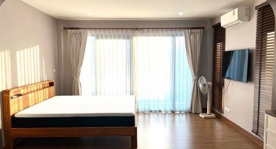 Haus zur Miete mit 4 Zimmer in Thanyaburi, Pathum Thani