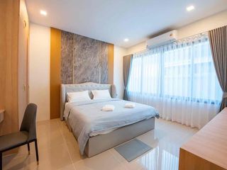 For rent 4 bedrooms villa in Bang Lamung, Chonburi