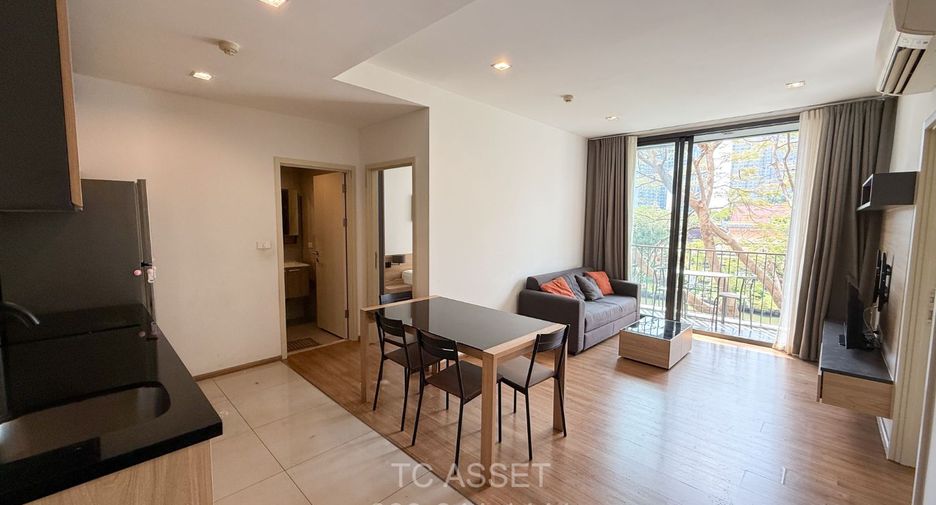 For rent 2 bedrooms condo in Watthana, Bangkok