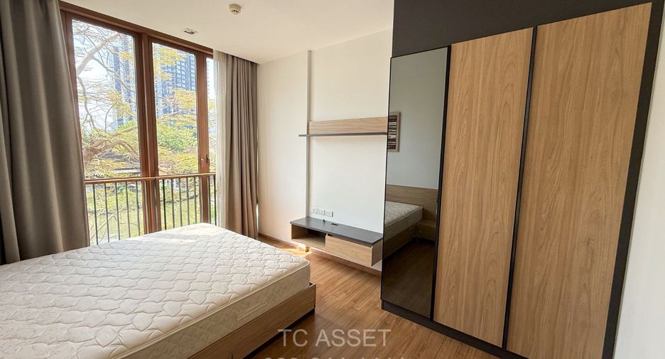 For rent 2 bedrooms condo in Watthana, Bangkok