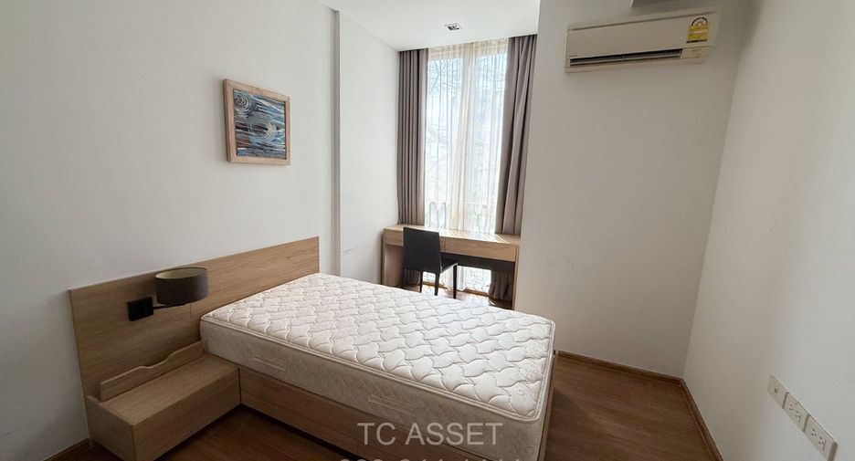 For rent 2 bedrooms condo in Watthana, Bangkok