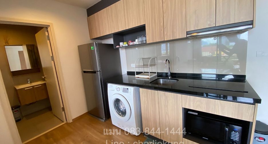 For rent 2 bedrooms condo in Watthana, Bangkok