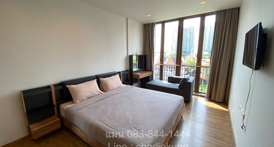 For rent 2 bedrooms condo in Watthana, Bangkok