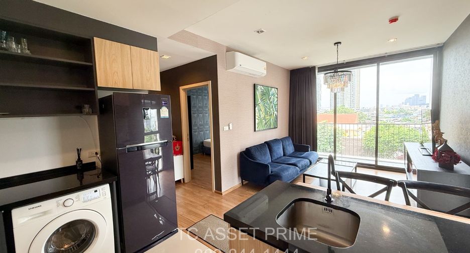 For rent 2 bedrooms condo in Watthana, Bangkok