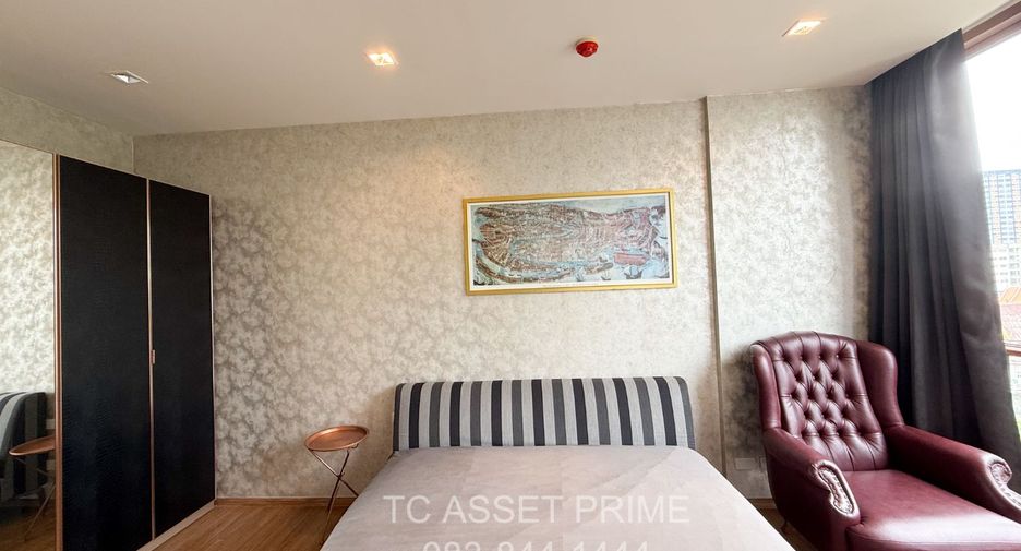 For rent 2 bedrooms condo in Watthana, Bangkok