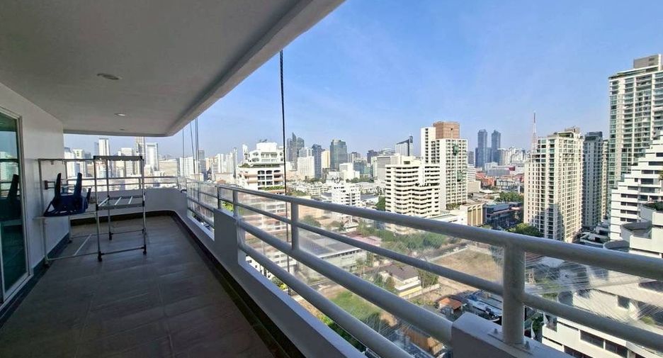 Wohnung zur Miete mit 3 Zimmer in Watthana, Bangkok