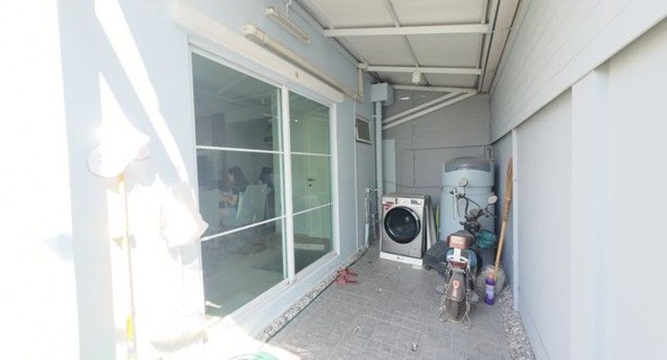 出售 2 卧室 联排别墅 在 Bang Phli, Samut Prakan